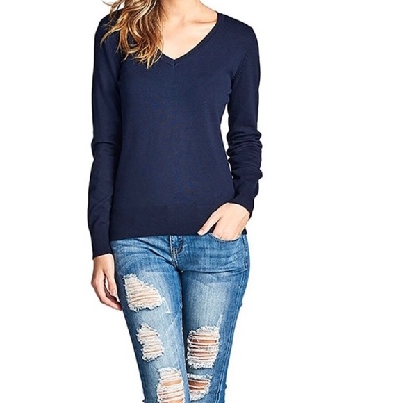 Active USA Sweaters - Active USA Classic Navy Tailored V-Neck Sweater